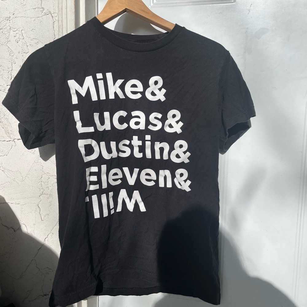 Stranger Things Hot Topic Names T-Shirt!